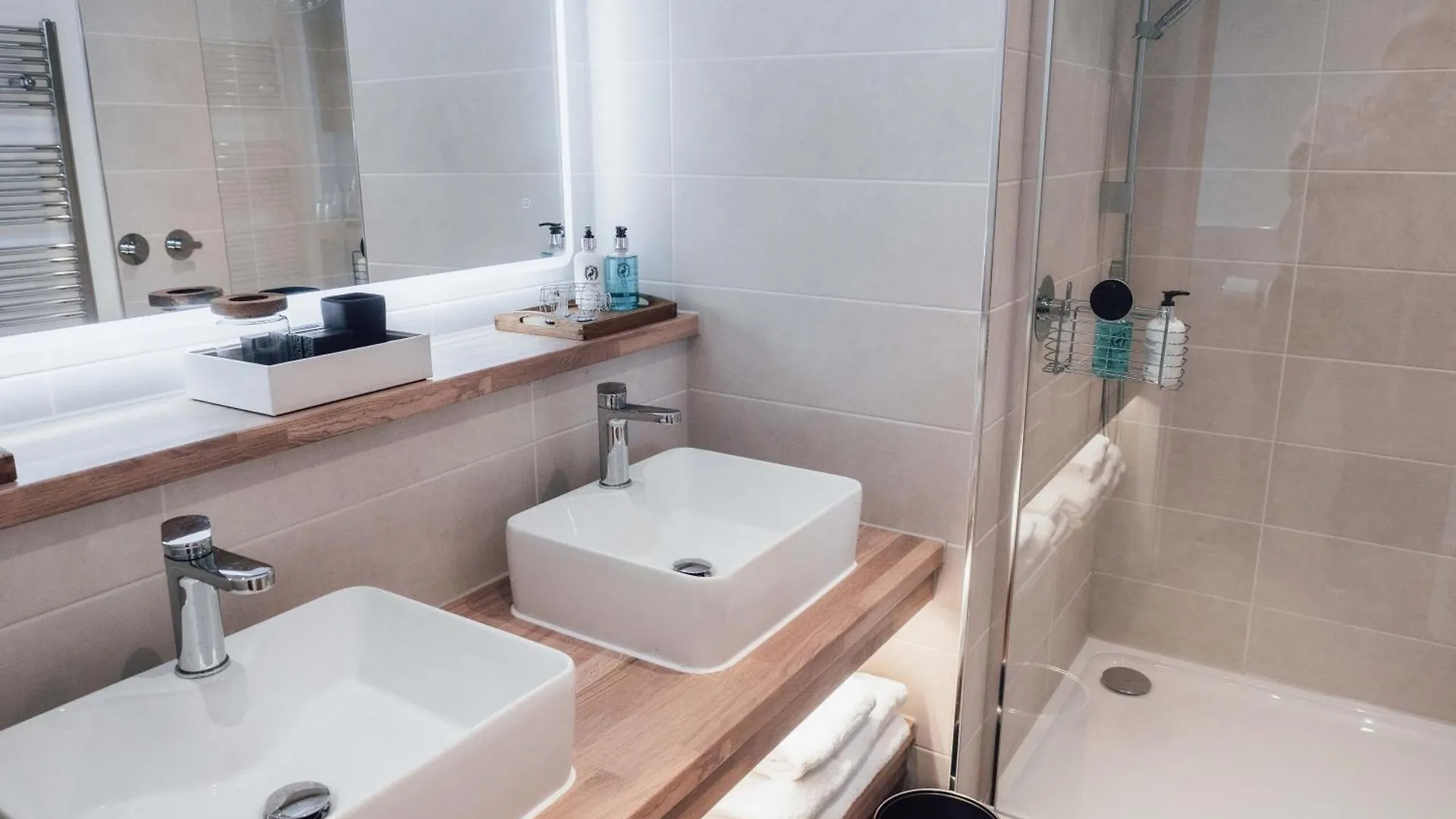 Hotel Rooms At Penarth Marina Cardiff